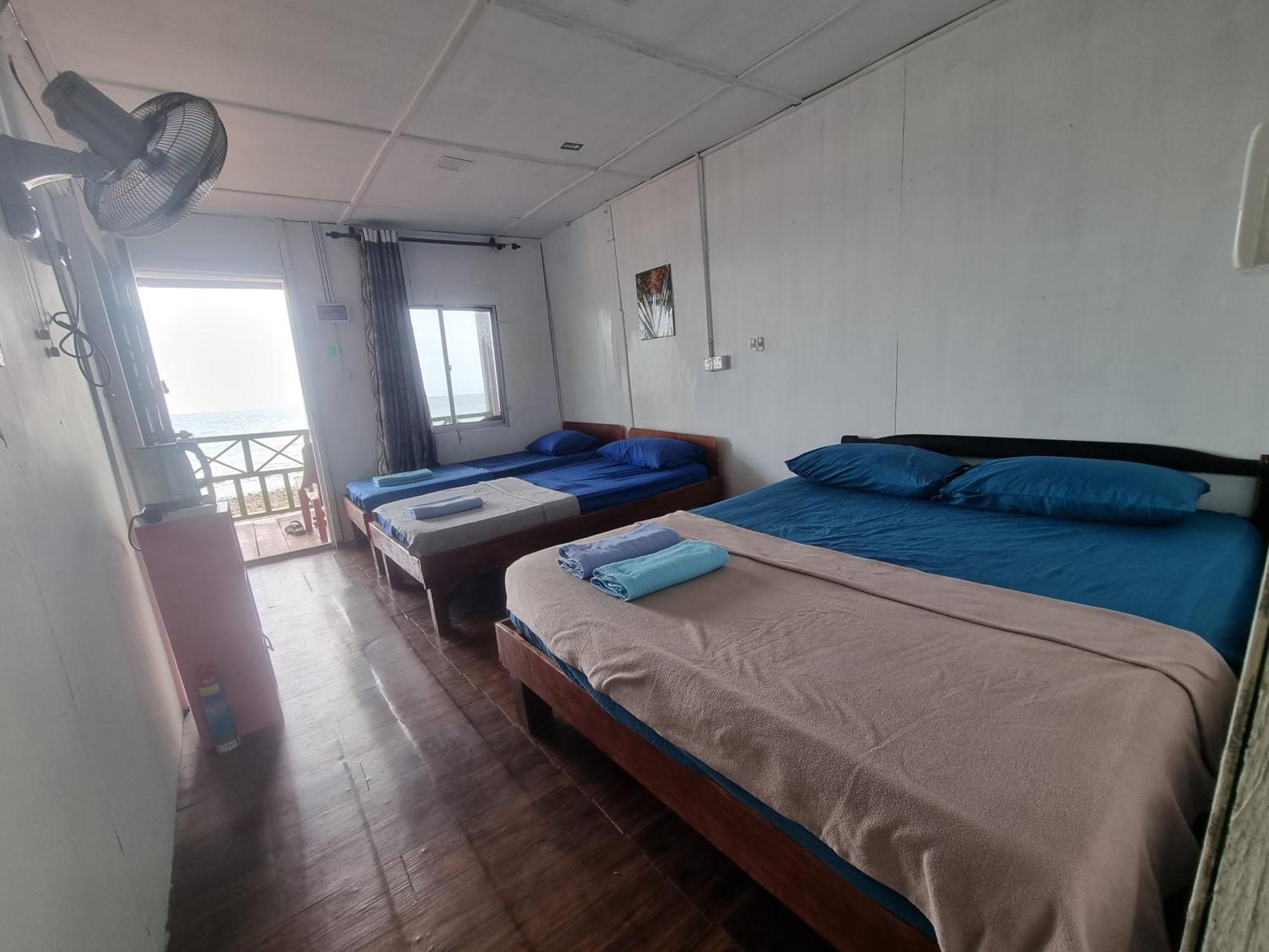 Hotel Mukut Seaview Kampong Mukut Habitación foto