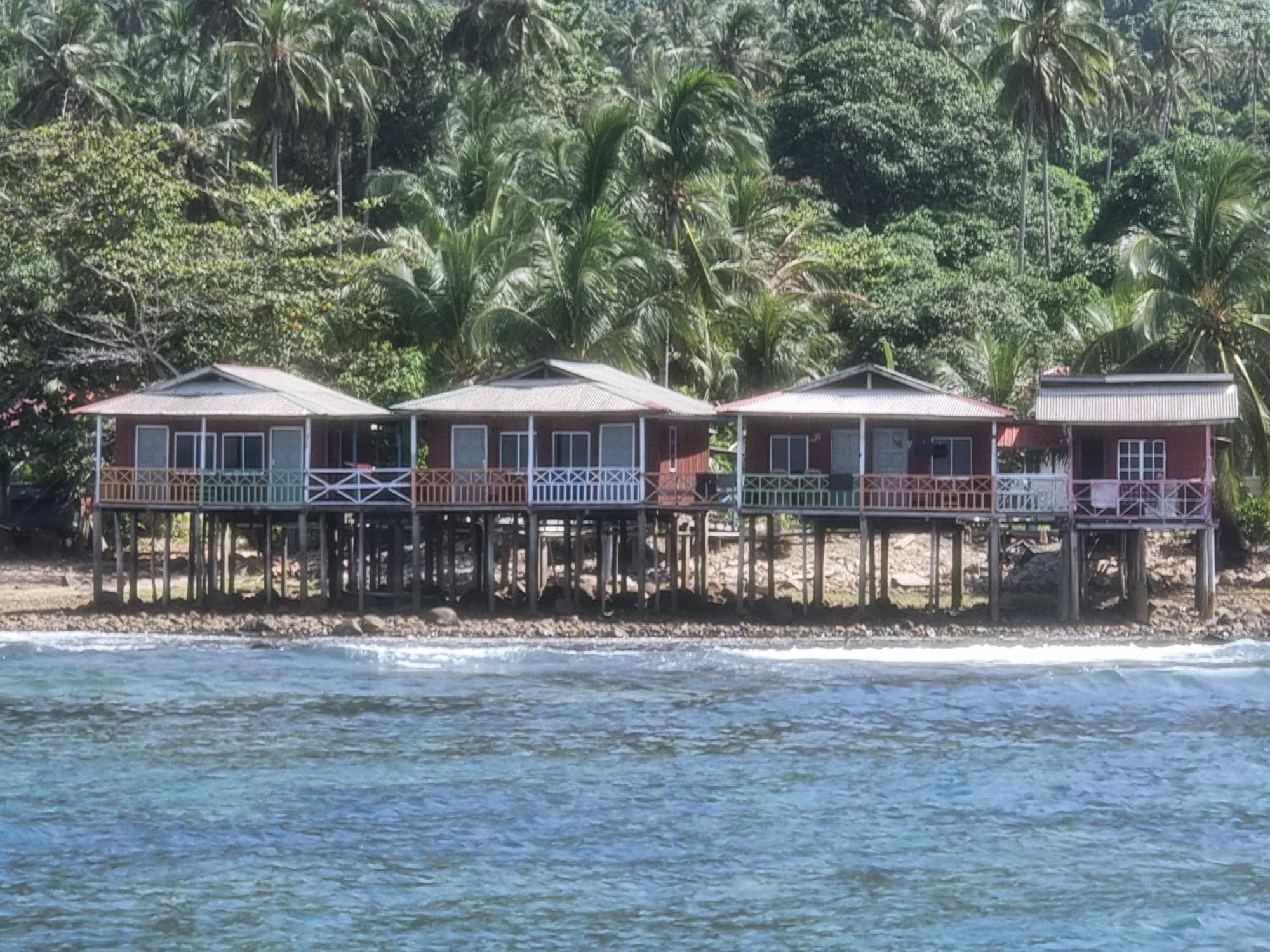 Hotel Mukut Seaview Kampong Mukut Exterior foto